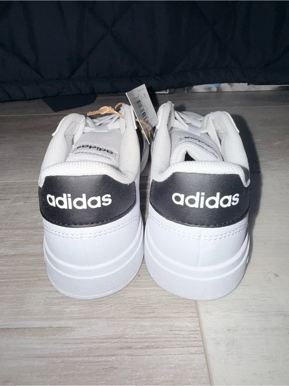 Adidas Grand Court 2.0 K Kids Size 1 White Black Sneakers NWT